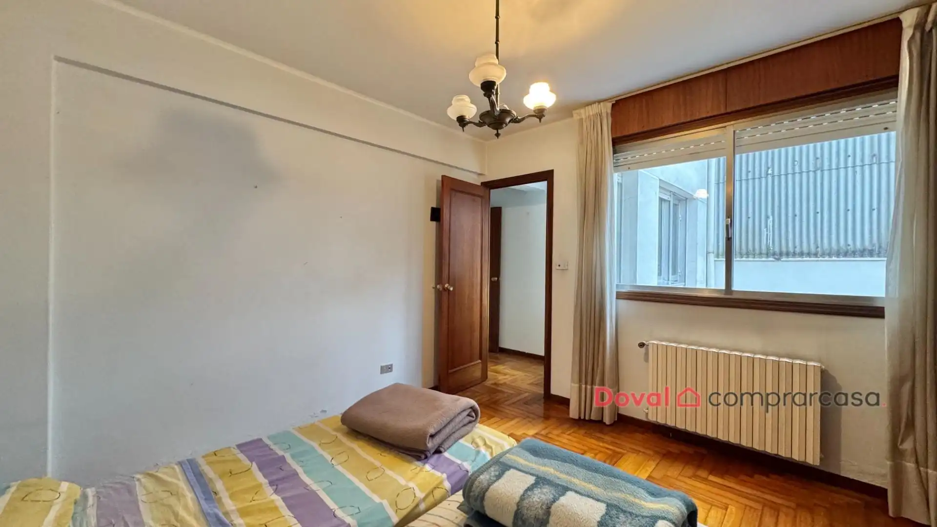 Habitación de Piso en venta en Vigo  con Calefacción, Parquet y Terraza