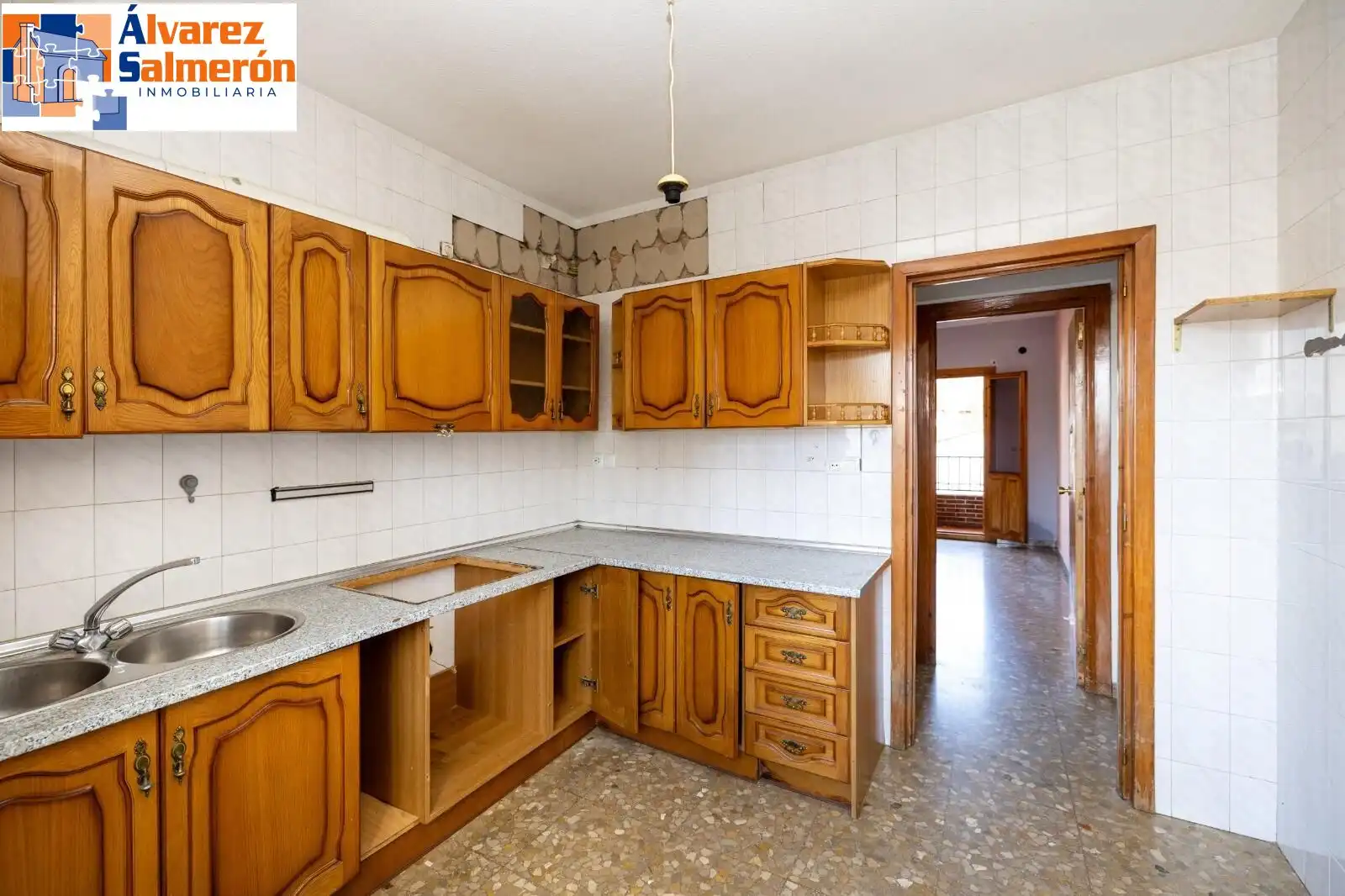 Küche von Haus oder Chalet zum Verkauf in La Zubia mit Klimaanlage, Privatgarten und Terrasse