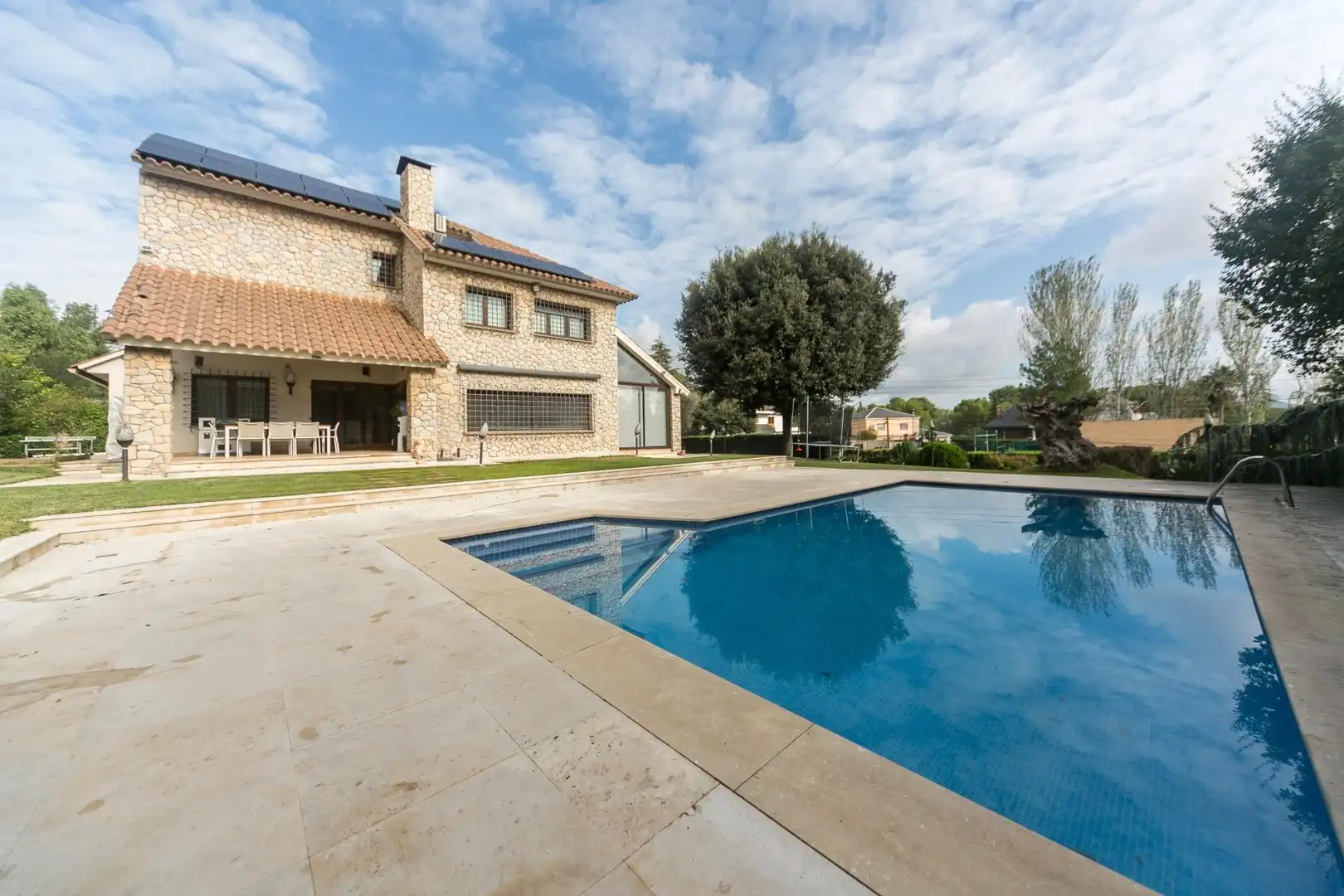 Casa con piscina in vendita a Pallejà, imagen 2