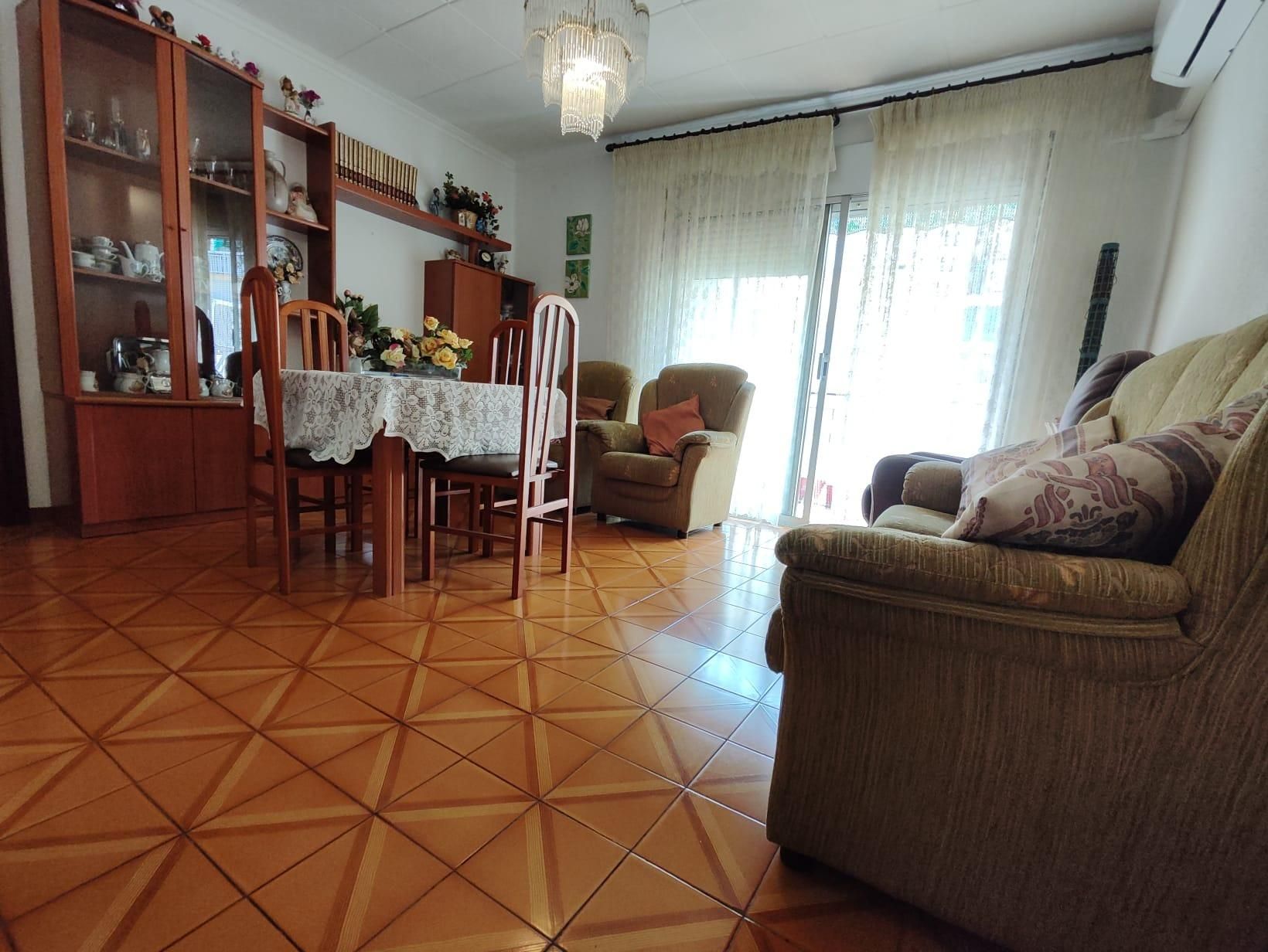 Living room of Flat for sale in Montmeló  with Heating and Balcony