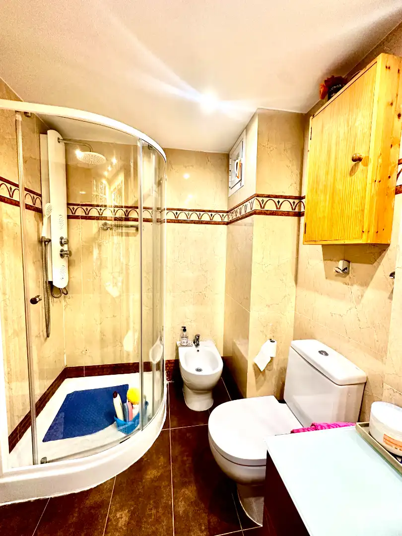 Badezimmer von Wohnung zum Verkauf in Collado Villalba mit Klimaanlage, Heizung und Parkett