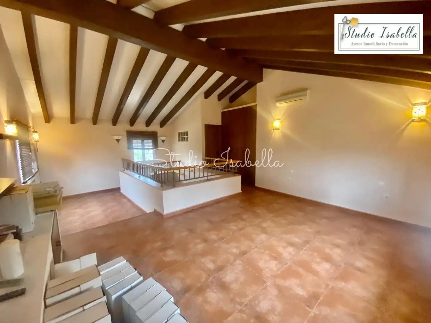 Sala d'estar de Casa o xalet en venda en Nambroca amb Aire condicionat, Calefacció i Jardí privat
