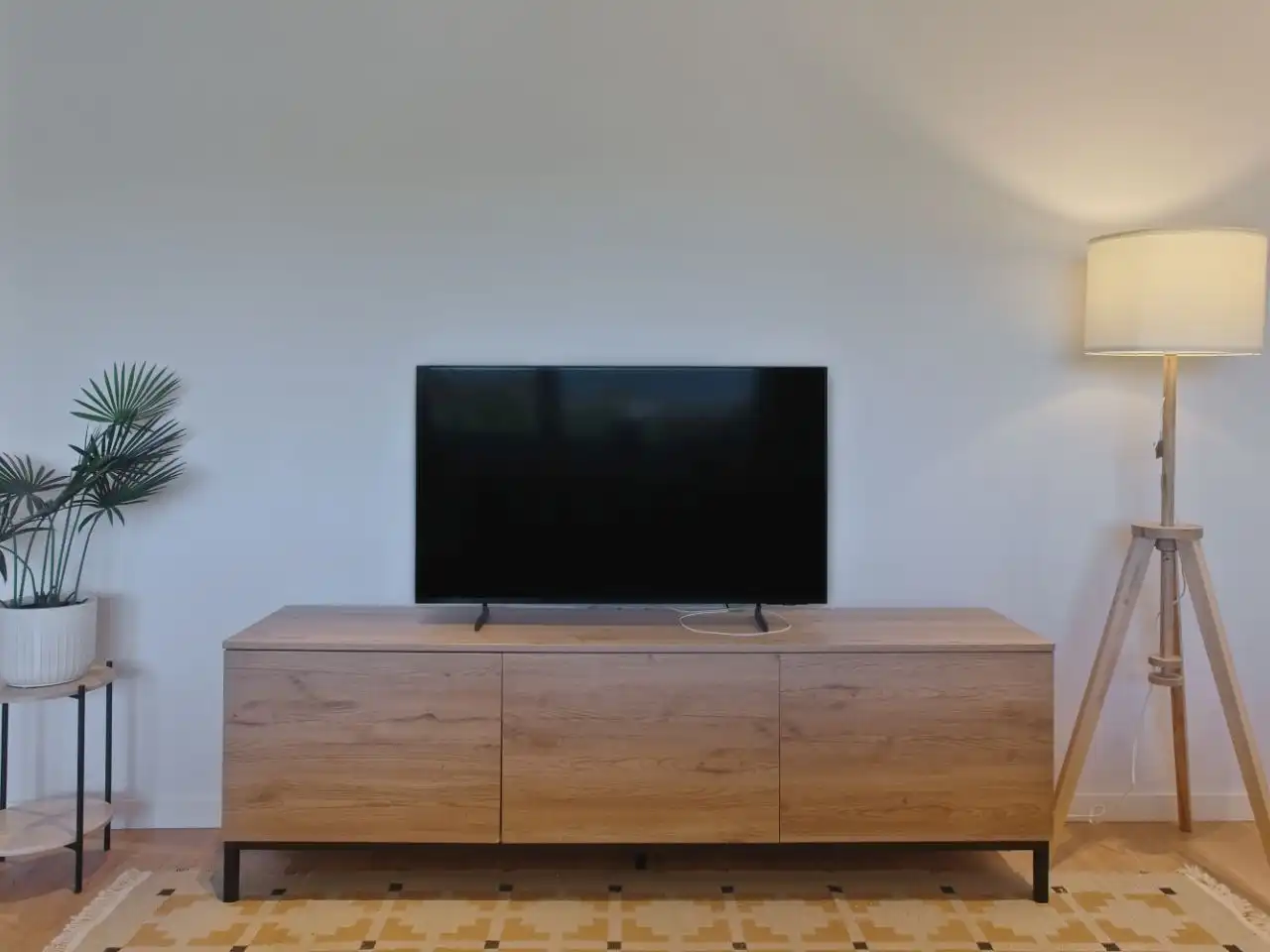 Sala d'estar de Pis de lloguer en León Capital  amb Calefacció, Parquet i Terrassa