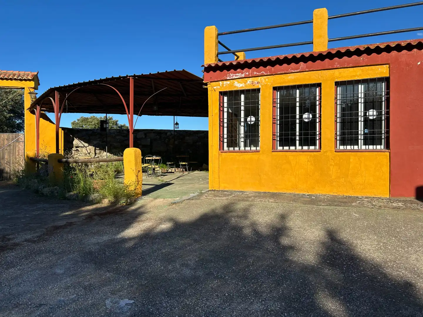 Vista exterior de Finca rústica en venta en Navas del Rey con Calefacción, Jardín privado y Terraza