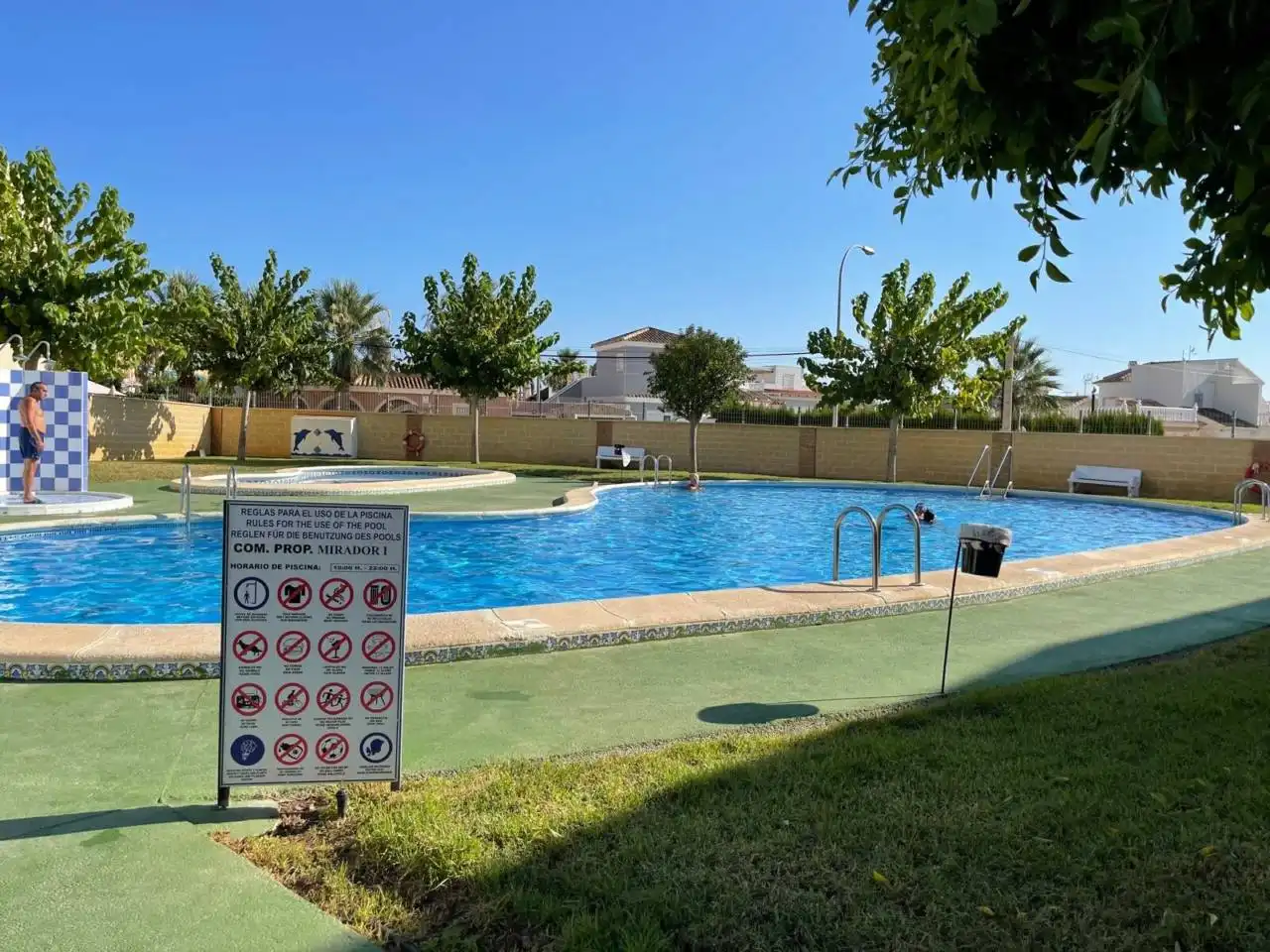 Adosado con piscina en venta en Zona Carrefour - Urbanizaciones, imagen 18