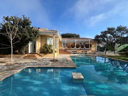 Piscina de Casa o xalet en venda en Hoyo de Manzanares amb Jardí privat i Piscina