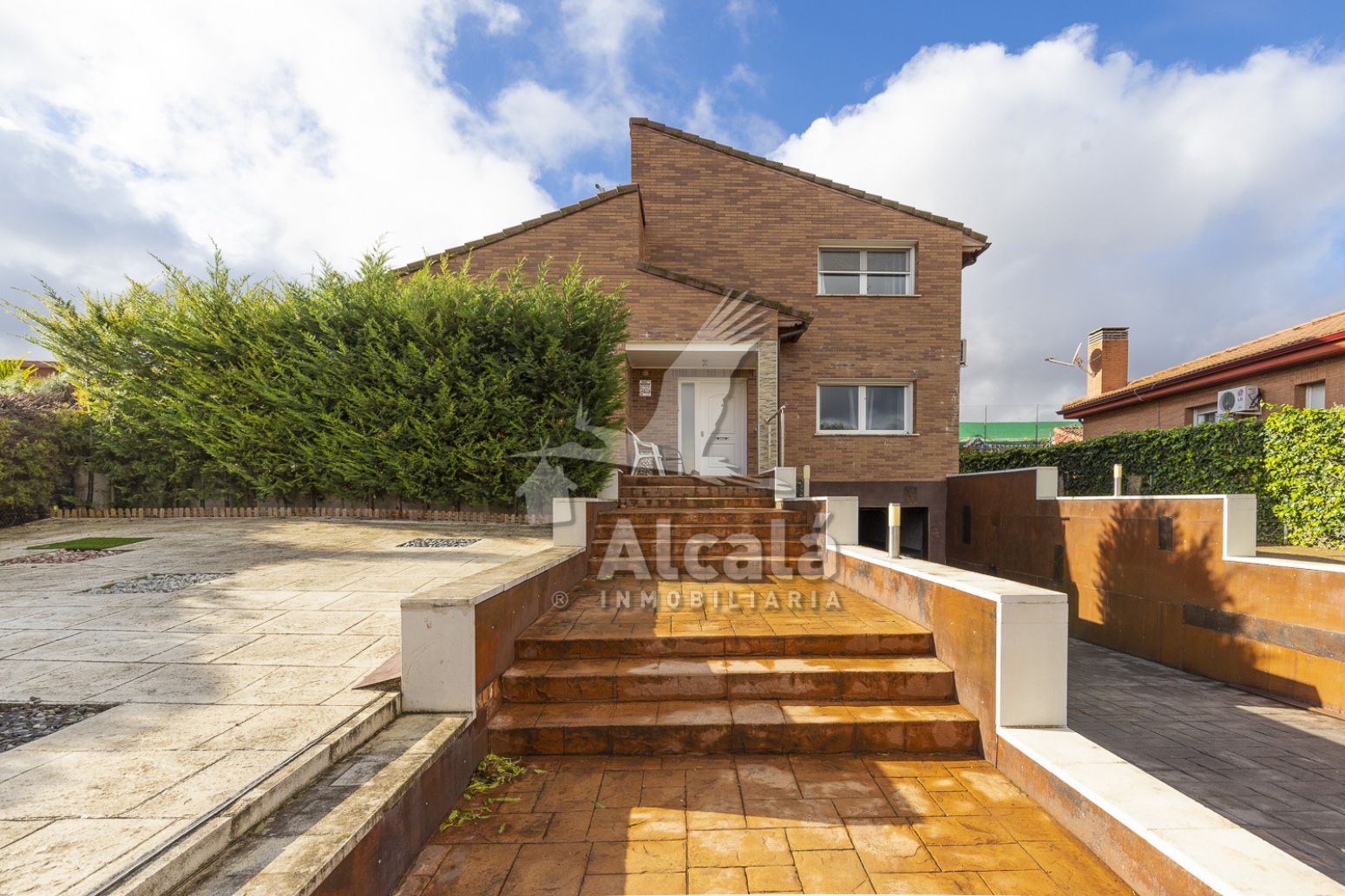 House or chalet for sale in Hita