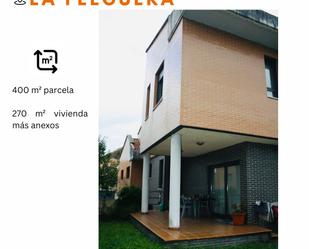 Exterior view of House or chalet for sale in Langreo  with Terrace and Balcony