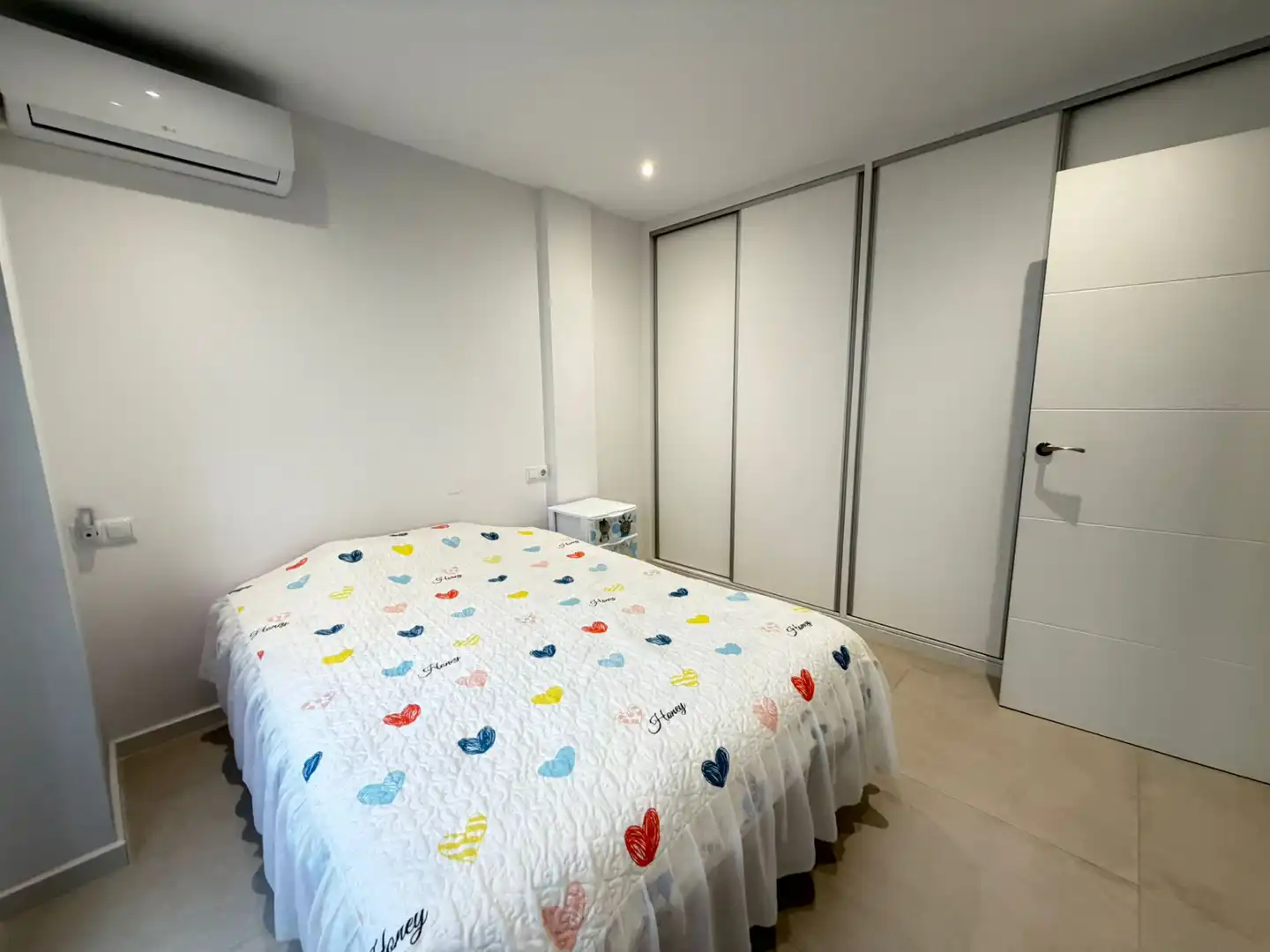 Habitación de Casa o chalet en venta en San Pedro del Pinatar con Aire acondicionado, Calefacción y Amueblado