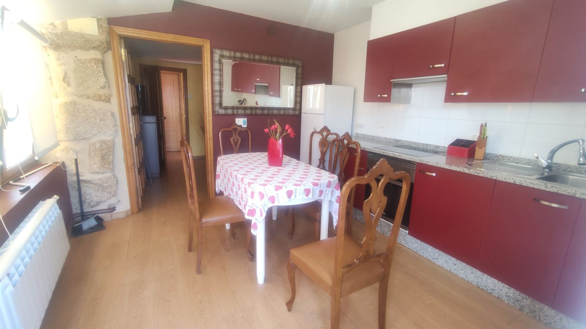 Cuina de Casa o xalet de lloguer en Ourense Capital  amb Calefacció, Moblat i Rentadora