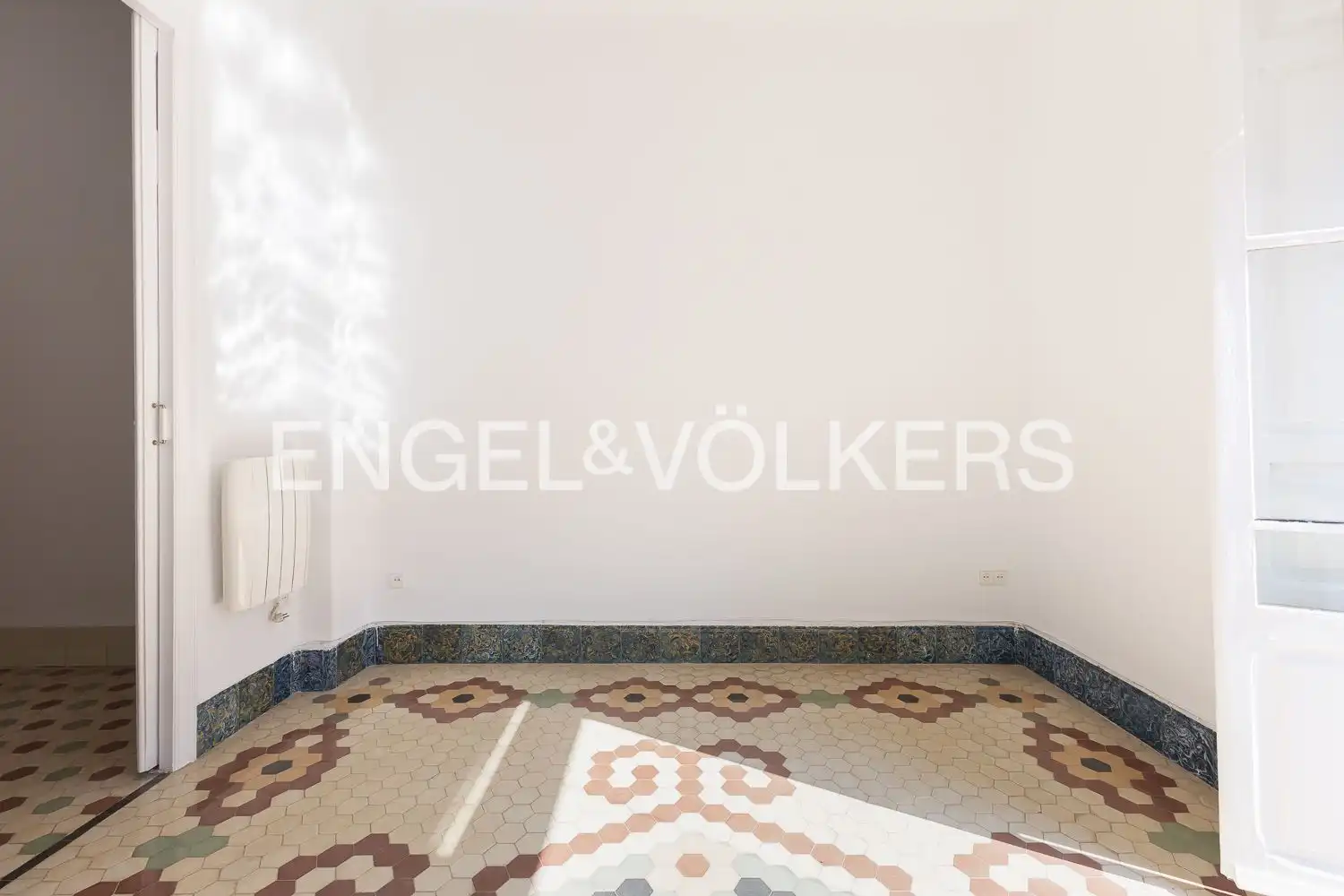Dining room of Flat for rent in Valencia  with Air Conditioner, Heating and Balcony