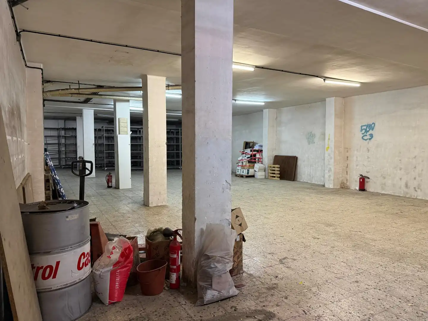 Geschaftsraum zur Miete in Manresa