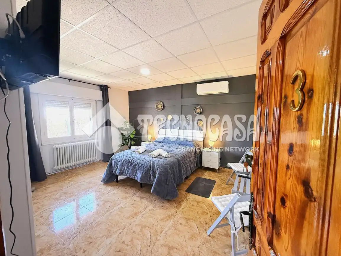 Habitación de Casa o chalet en venta en Torrejoncillo del Rey con Aire acondicionado, Calefacción y Jardín privado