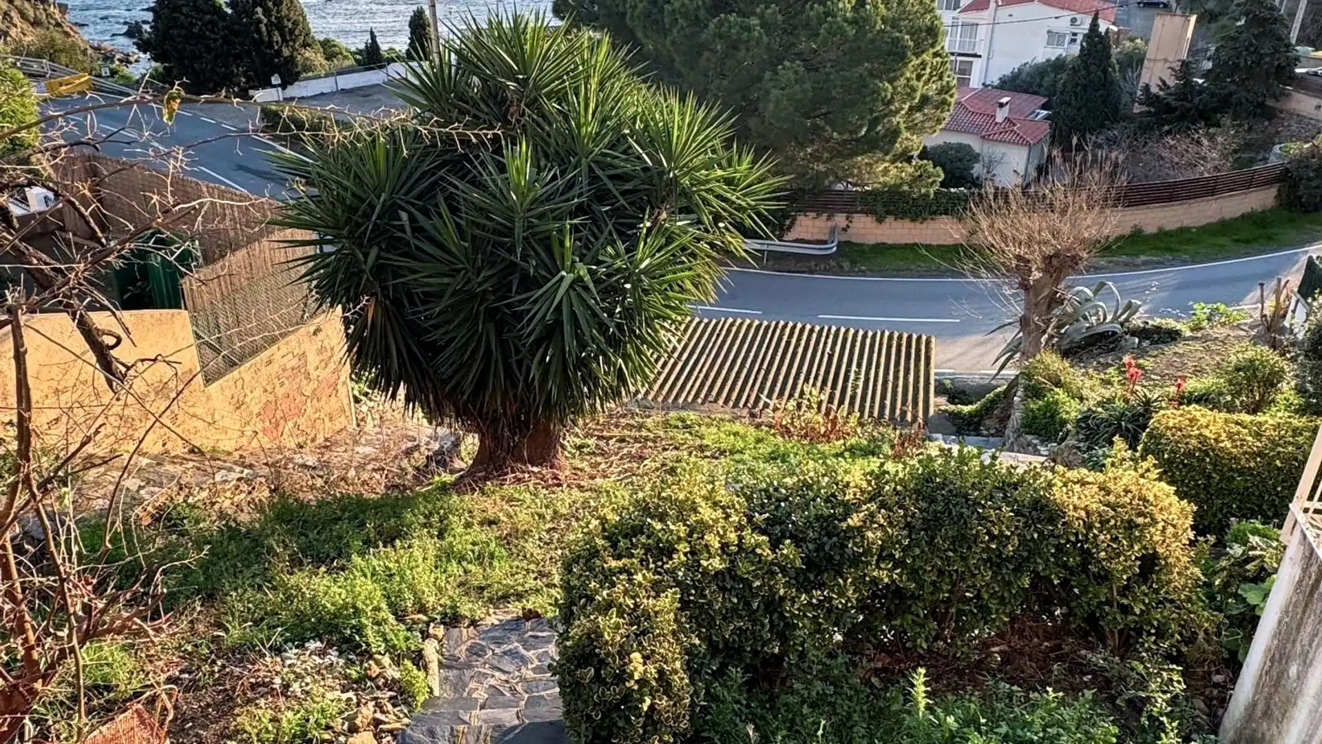 Vista exterior de Estudi en venda en Llançà