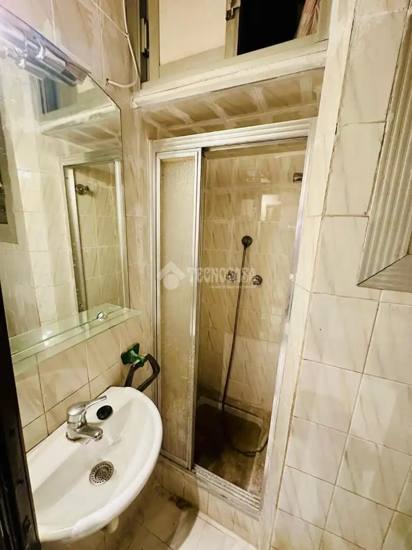 Baño de Piso en venta en Barcelona con Balcón