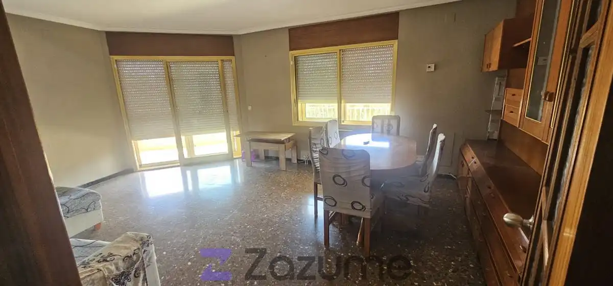 Cuina de Pis de lloguer en Salou amb Aire condicionat, Calefacció i Terrassa