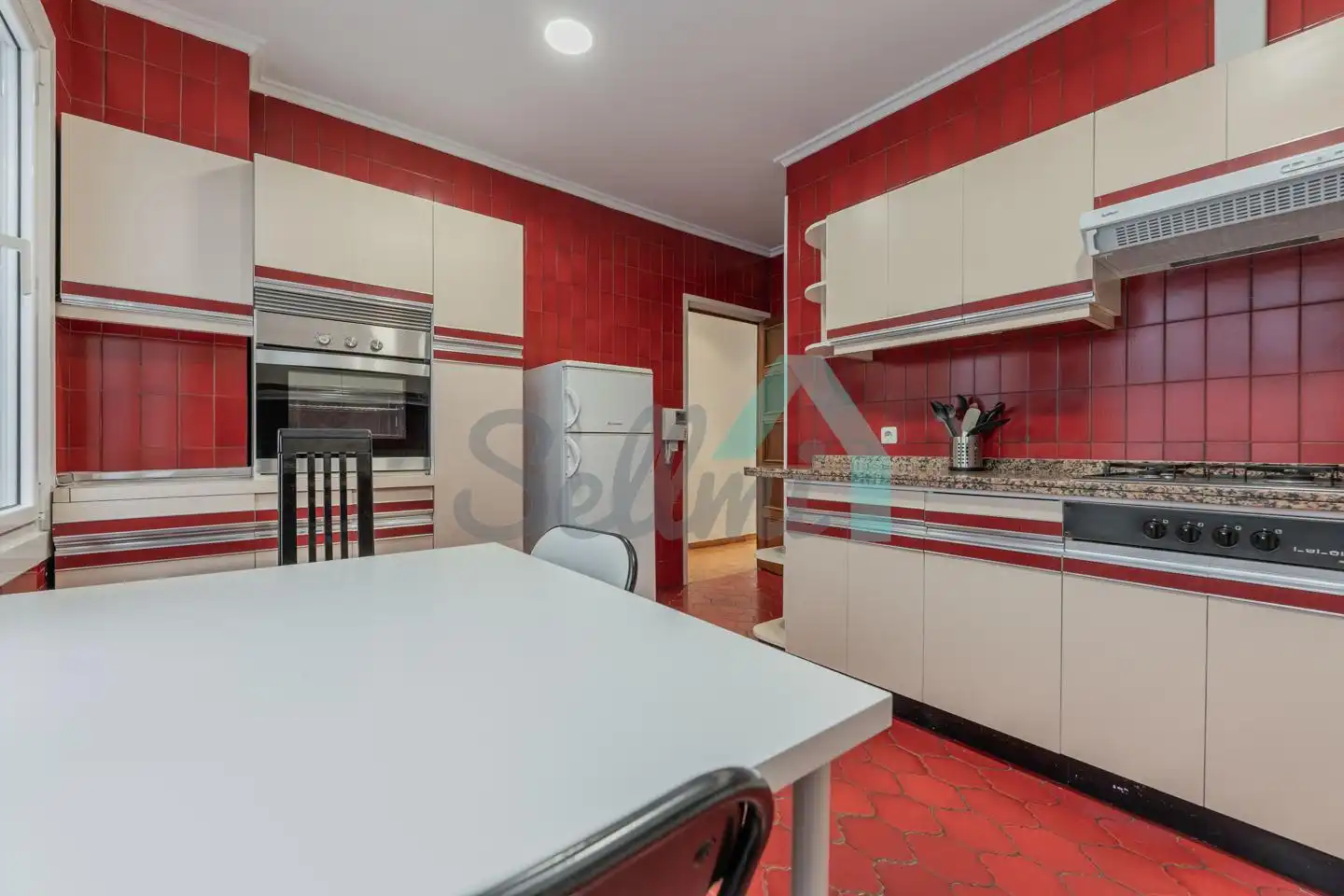 Kitchen of Flat for share in Oviedo   with Heating, Parquet flooring and Furnished