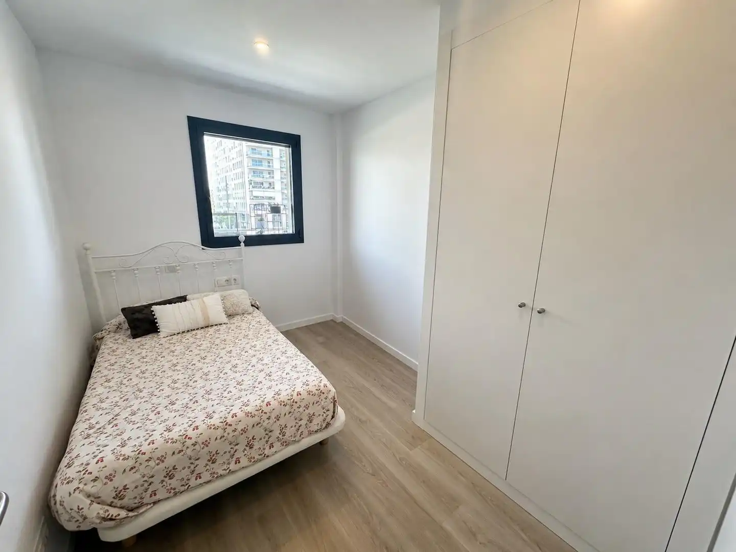 Habitación de Piso de alquiler en Badalona con Calefacción, Parquet y Trastero