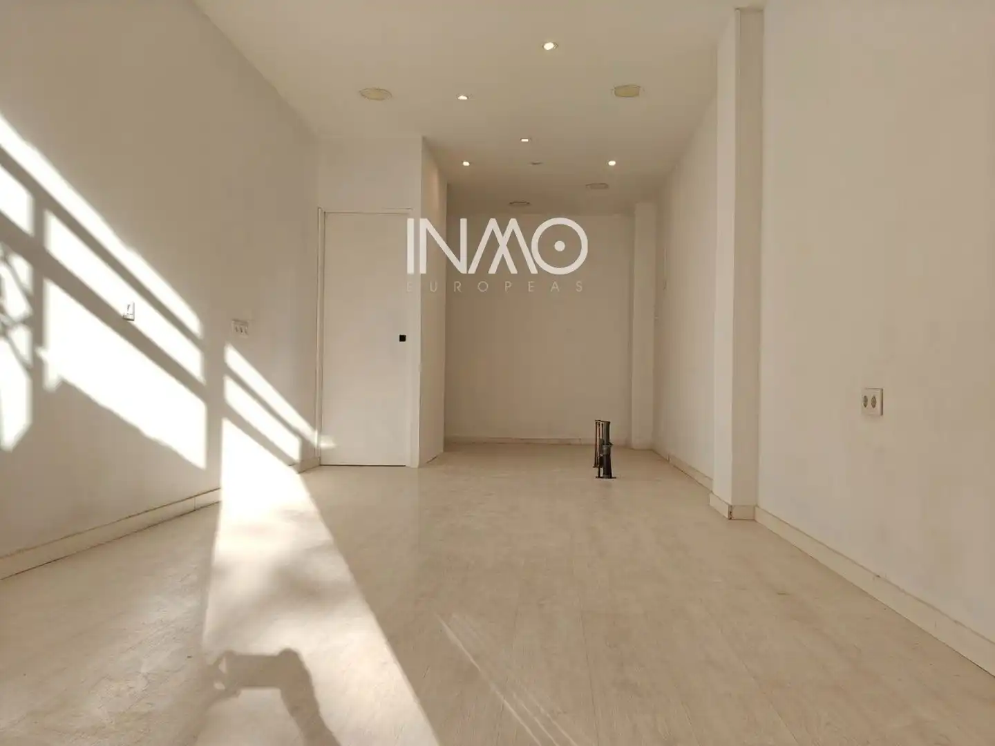 Local comercial en alquiler en Lluis Ribas, imagen 2