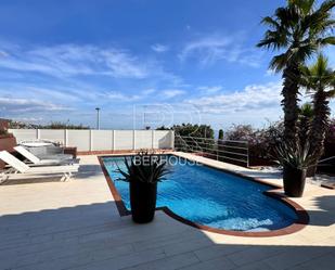 Vista exterior de Casa o xalet en venda en Teià amb Aire condicionat, Calefacció i Jardí privat
