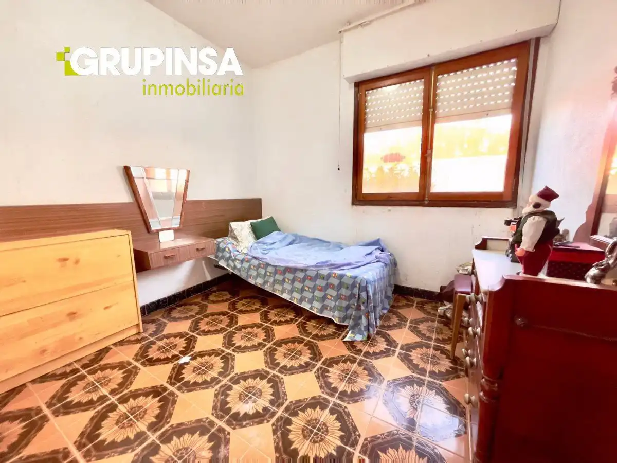 Habitación de Casa o chalet en venta en Almazora / Almassora con Jardín privado
