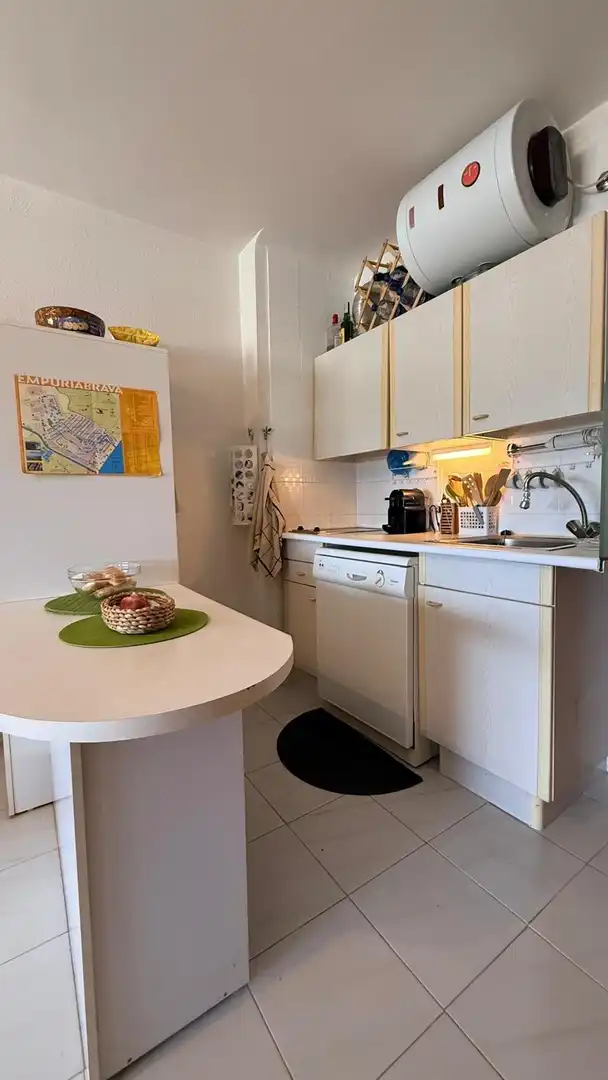 Cuina de Apartament en venda en Empuriabrava amb Terrassa i Balcó