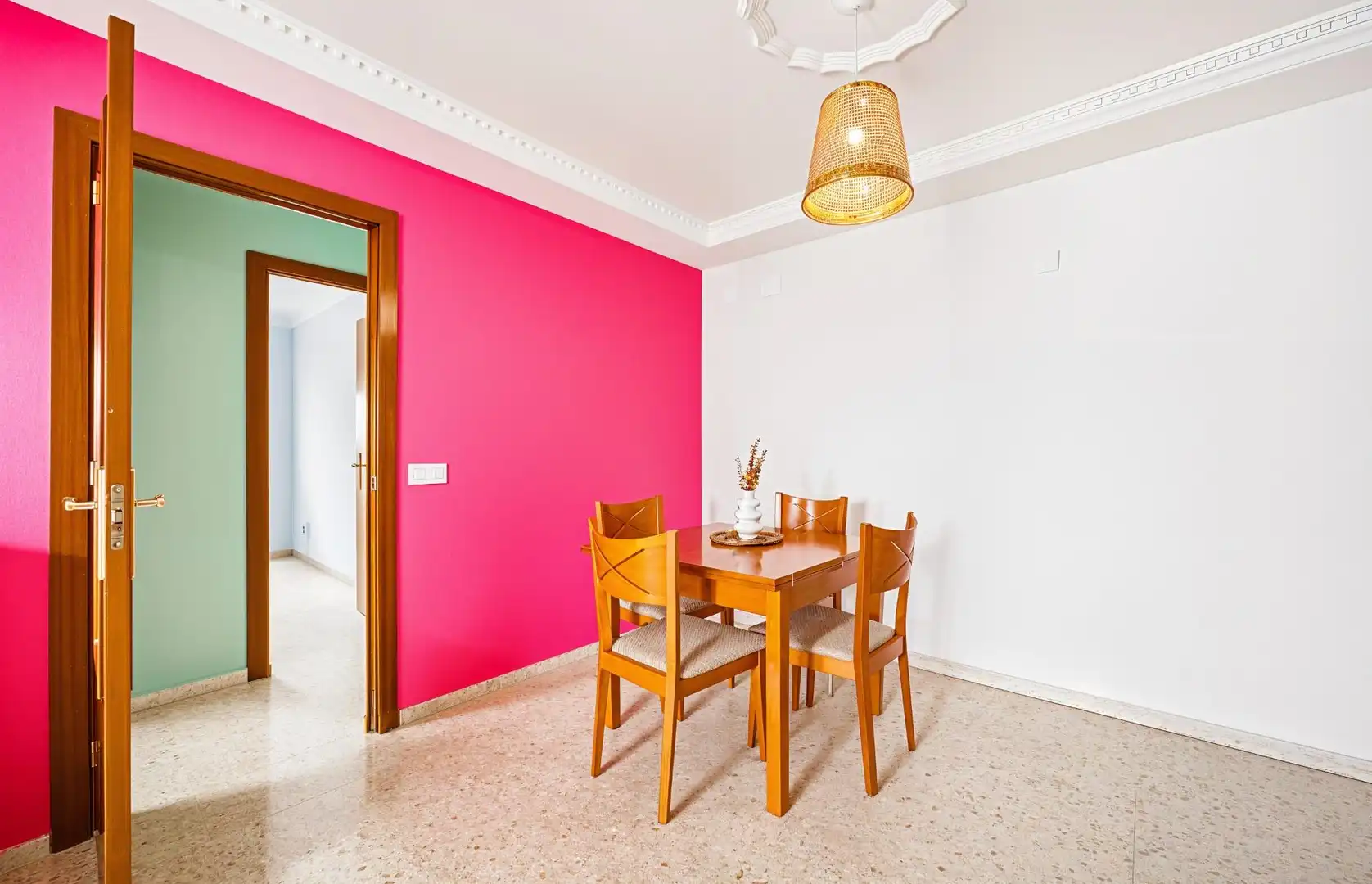 Comedor de Piso en venta en Chiclana de la Frontera con Terraza, Trastero y Balcón
