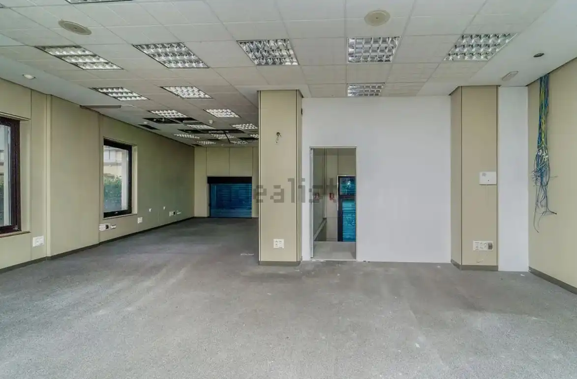 Local comercial en venda a Calle Burgos, imagen 4