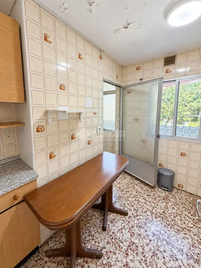 Cocina de Piso en venta en Madrid con Parquet