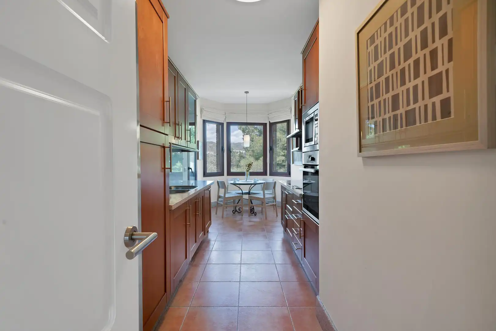 Cuina de Apartament en venda en Marbella amb Aire condicionat, Calefacció i Jardí privat