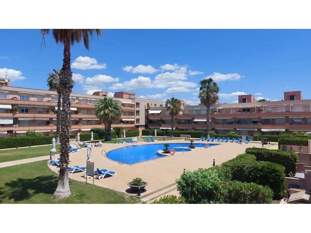 Piscina de Casa o chalet de alquiler en Cubelles con Aire acondicionado, Calefacción y Terraza
