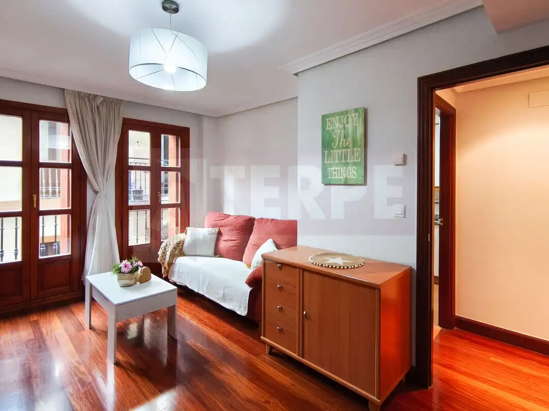 Bedroom of Flat for sale in Errenteria  with Heating, Furnished and Balcony