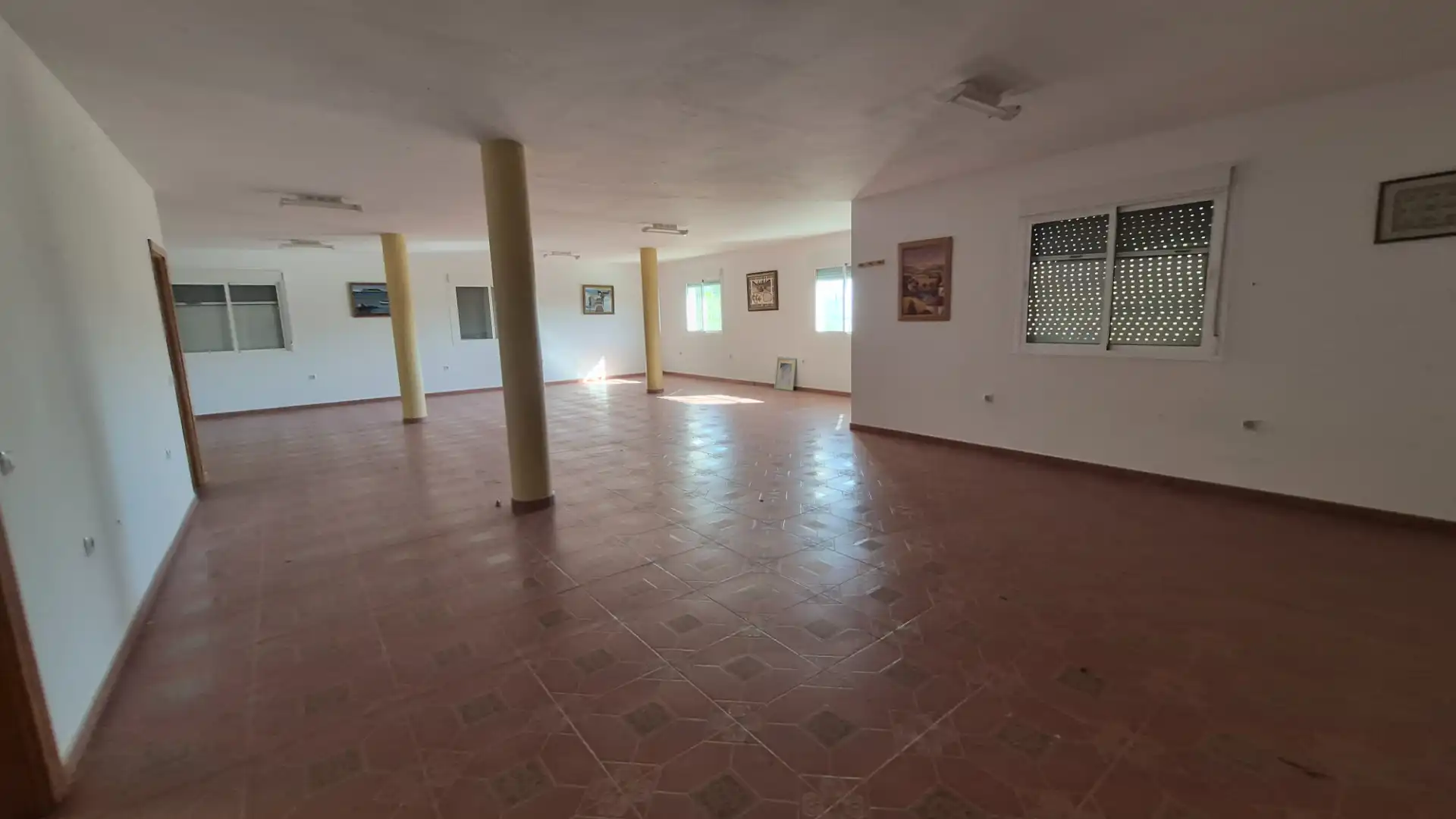 Finca rústica en venda en Los Barrios amb Jardí privat, Terrassa i Piscina