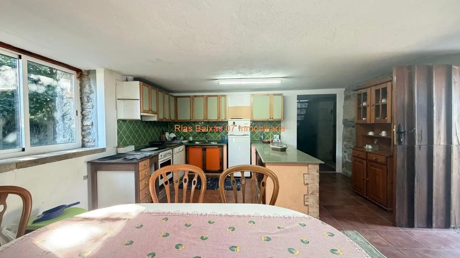 Cocina de Casa o chalet en venta en Tui con Calefacción, Jardín privado y Terraza