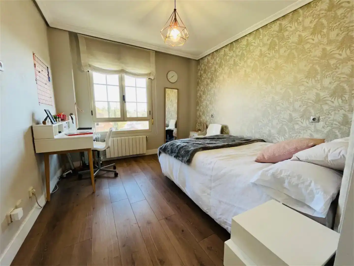 Habitación de Dúplex en venta en Madrid con Aire acondicionado y Piscina