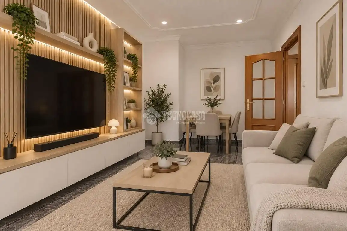 Flat with terrace for sale in Centre