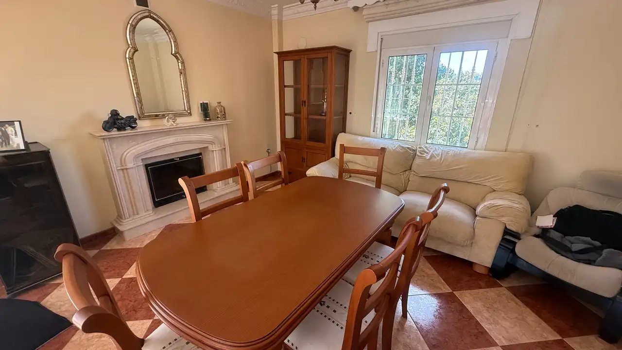 Comedor de Casa o chalet en venta en Málaga con Aire acondicionado, Calefacción y Jardín privado
