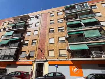 Flat with balcony for sale in Carrer de Sant Joan Bosco 45