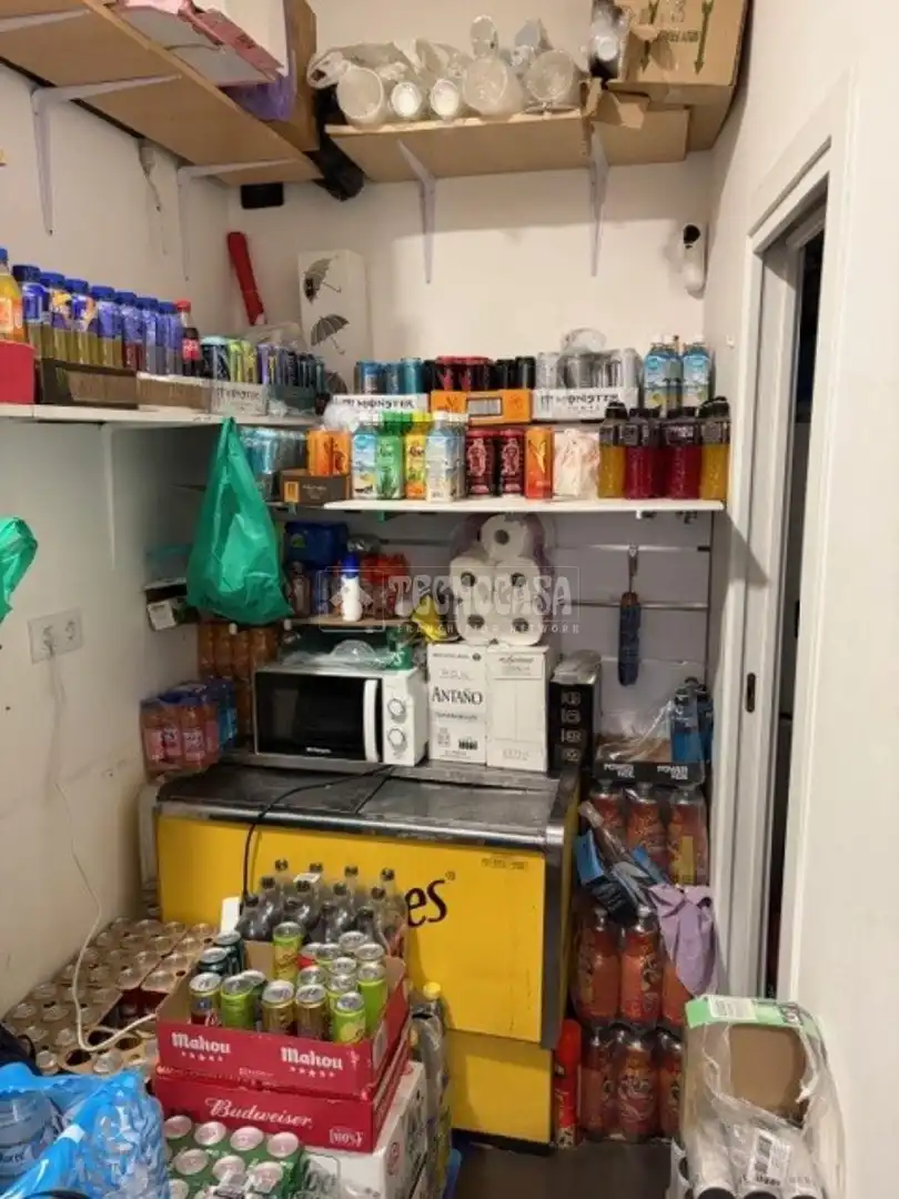 Kitchen of Commercial properties for sale in Madrid