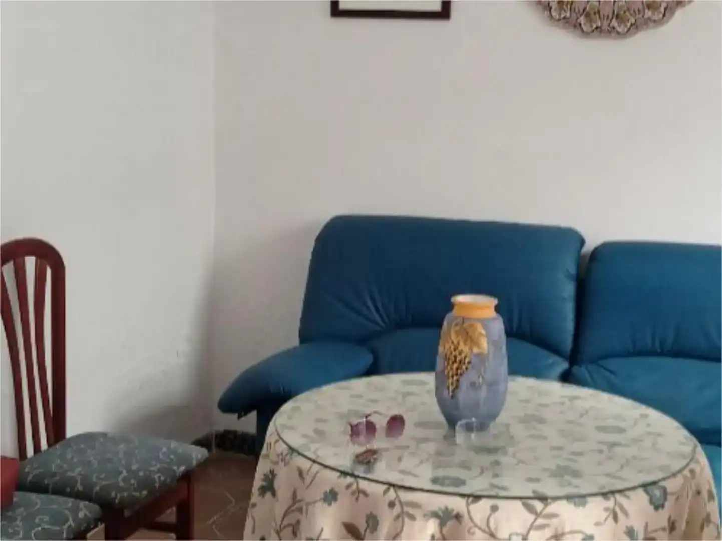 Living room of Detached homes for sale in Carmona  with Storage room, Furnished and Balcony
