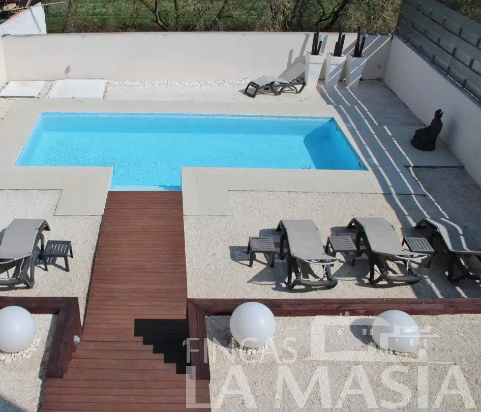 Piscina de Casa o xalet en venda en Canyelles amb Aire condicionat, Calefacció i Jardí privat