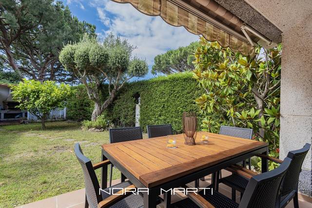 Casa adosada en Venta en Can Sans