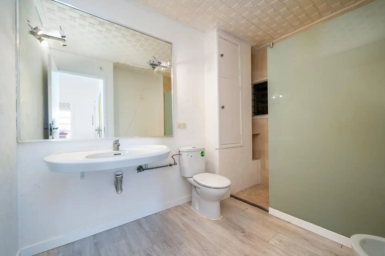 Bathroom of Flat for sale in Inca  with Balcony