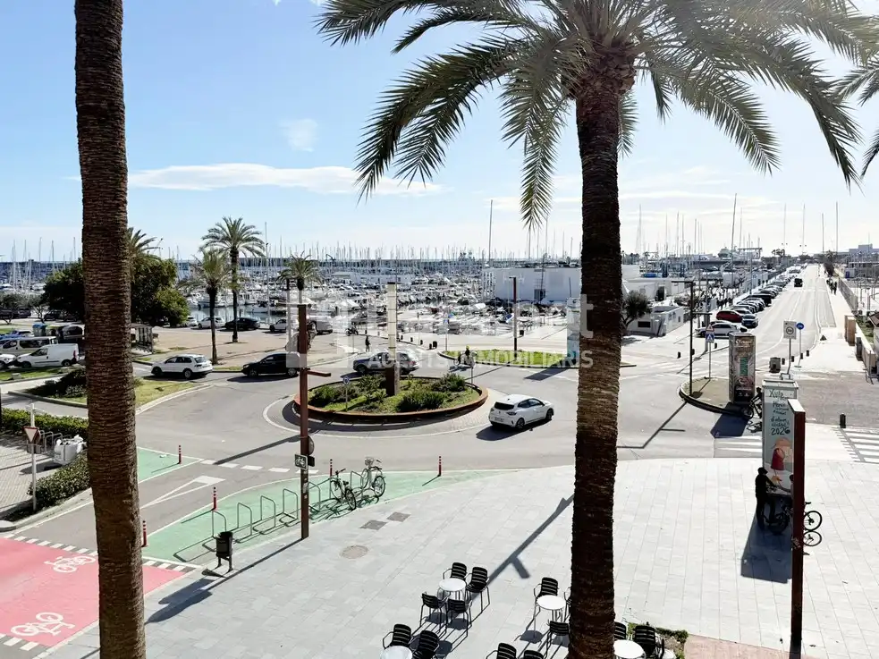 Exterior view of Flat for sale in Vilanova i la Geltrú  with Air Conditioner, Heating and Terrace