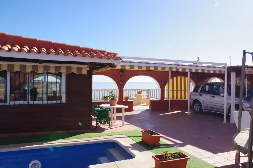 Terrassa de Casa o xalet en venda en Vélez-Málaga amb Aire condicionat, Terrassa i Piscina