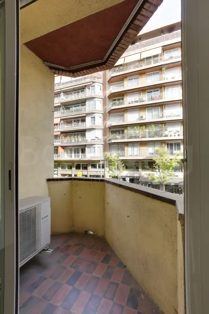 Balcony of Flat for rent in Barcelona  with Air Conditioner, Heating and Parquet flooring