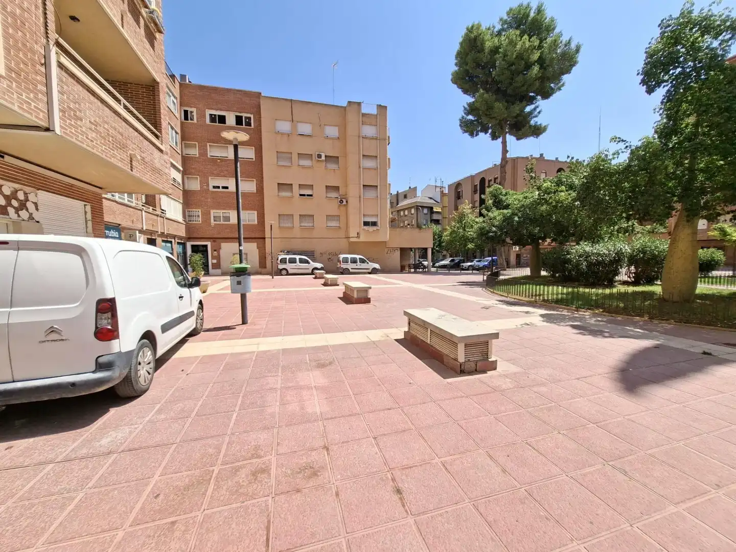 Außenansicht von Wohnung zur Miete in Murcia mit Klimaanlage, Abstellraum und Möbliert