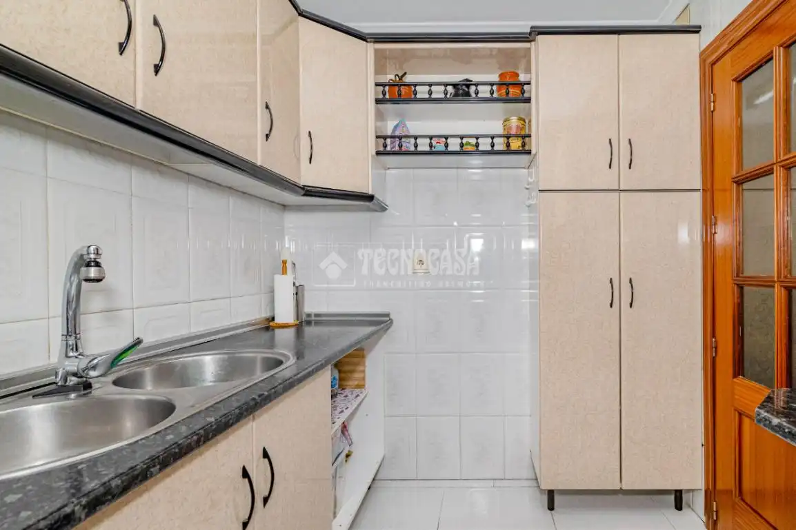Cocina de Casa adosada en venta en Alhendín
