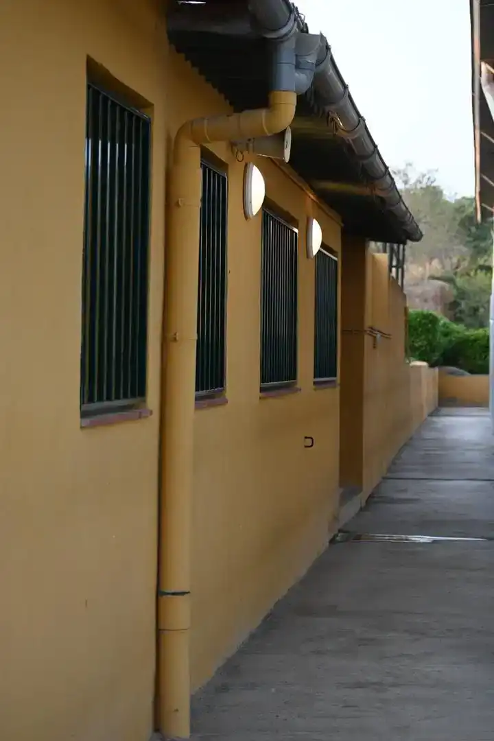 Vista exterior de Finca rústica en venda en Piera amb Aire condicionat i Piscina