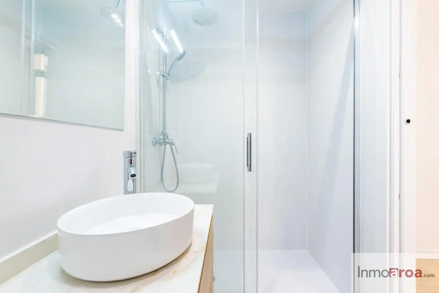 Bathroom of Flat for rent in Castellón de la Plana / Castelló de la Plana  with Air Conditioner, Heating and Furnished